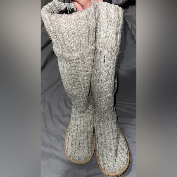 PINK Victoria\'s Secret Gray Knit Boots